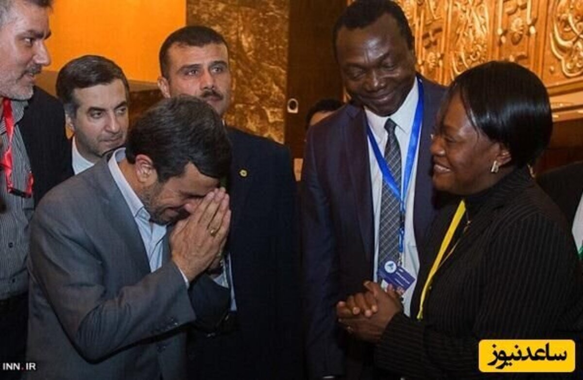 شگرد متفاوت محمود احمدی نژاد برای دست ندادن با زنان